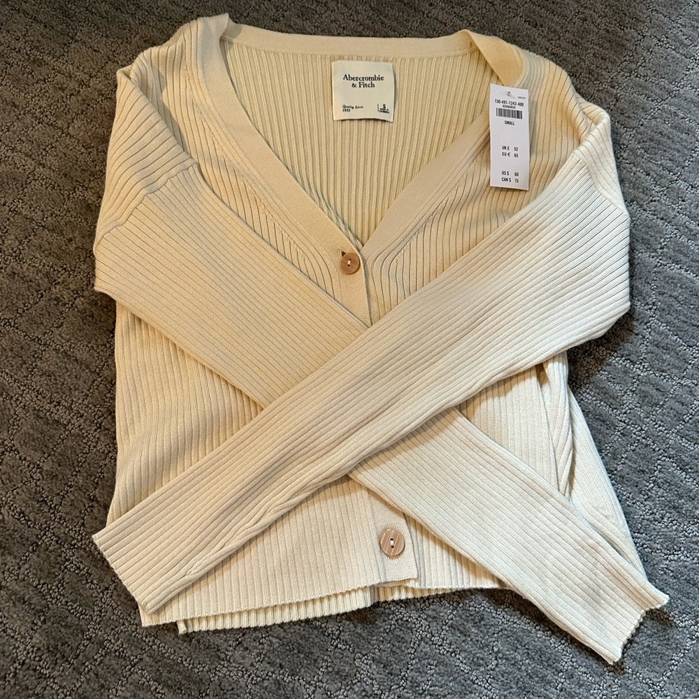 New With Tags Abercrombie & Fitch Button Up Cardi… - image 3